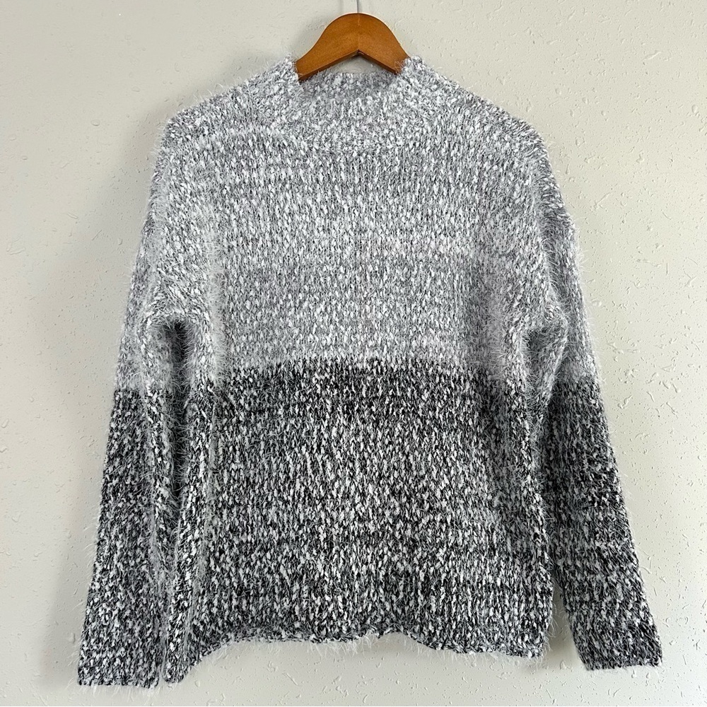 Maurices Grey White Black Fuzzy Mockneck Sweater Soft Comfy Small